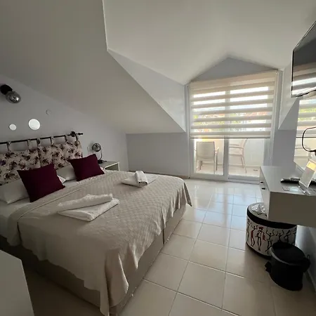 Casablanca Hotel *